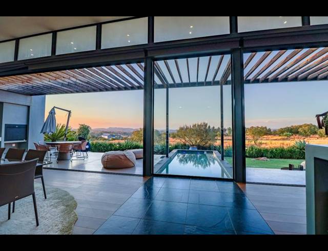 4 BEDROOM HOUSE FOR SALE IN COPPERLEAF ESTATE